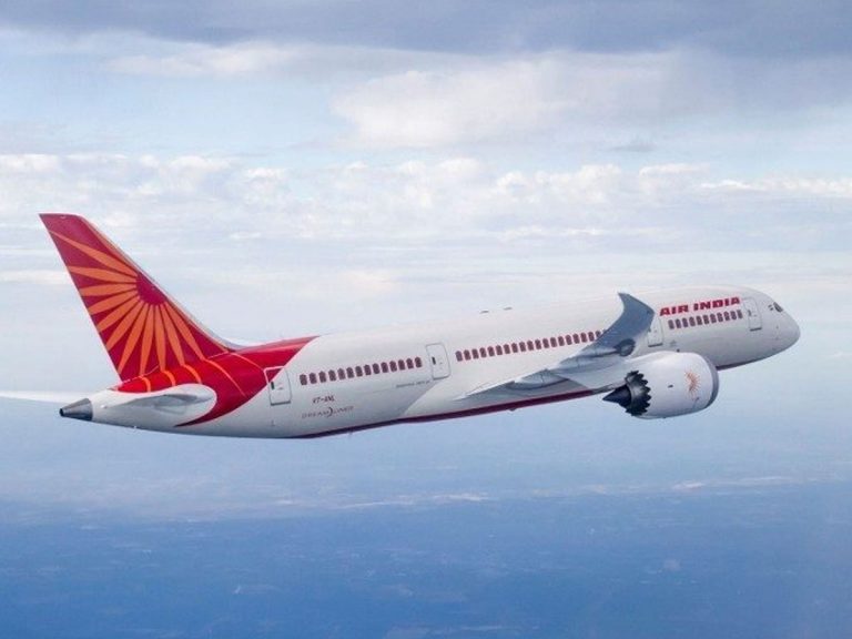 గన్నవరంలో దిగాల్సిన విమానం మళ్లింపు.. ఎందుకంటే..?