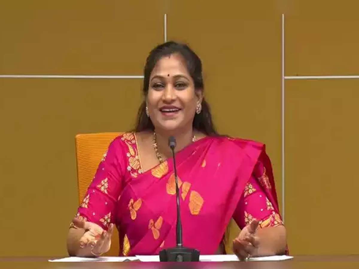 మత్తులో జరిగే హత్యలన్ని ప్రభుత్వ హత్యలే: అనిత