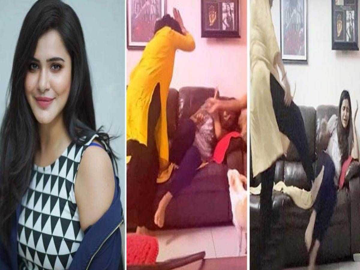 పెళ్లికాకుండానే ప్రెగ్నెంట్ అయిన అషూ రెడ్డి.. కాలితో తన్నిన తల్లి