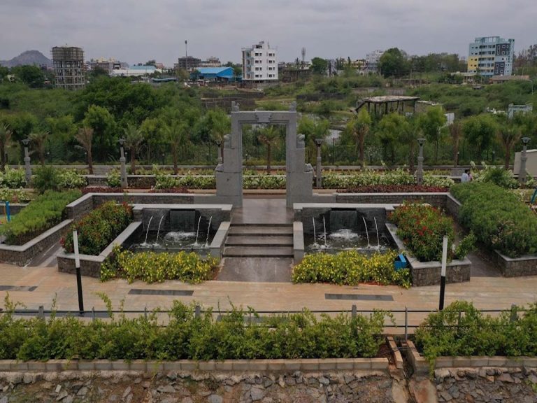 వరంగల్‌ భద్రకాళి బండ్‌ అందాలు అదరహో..