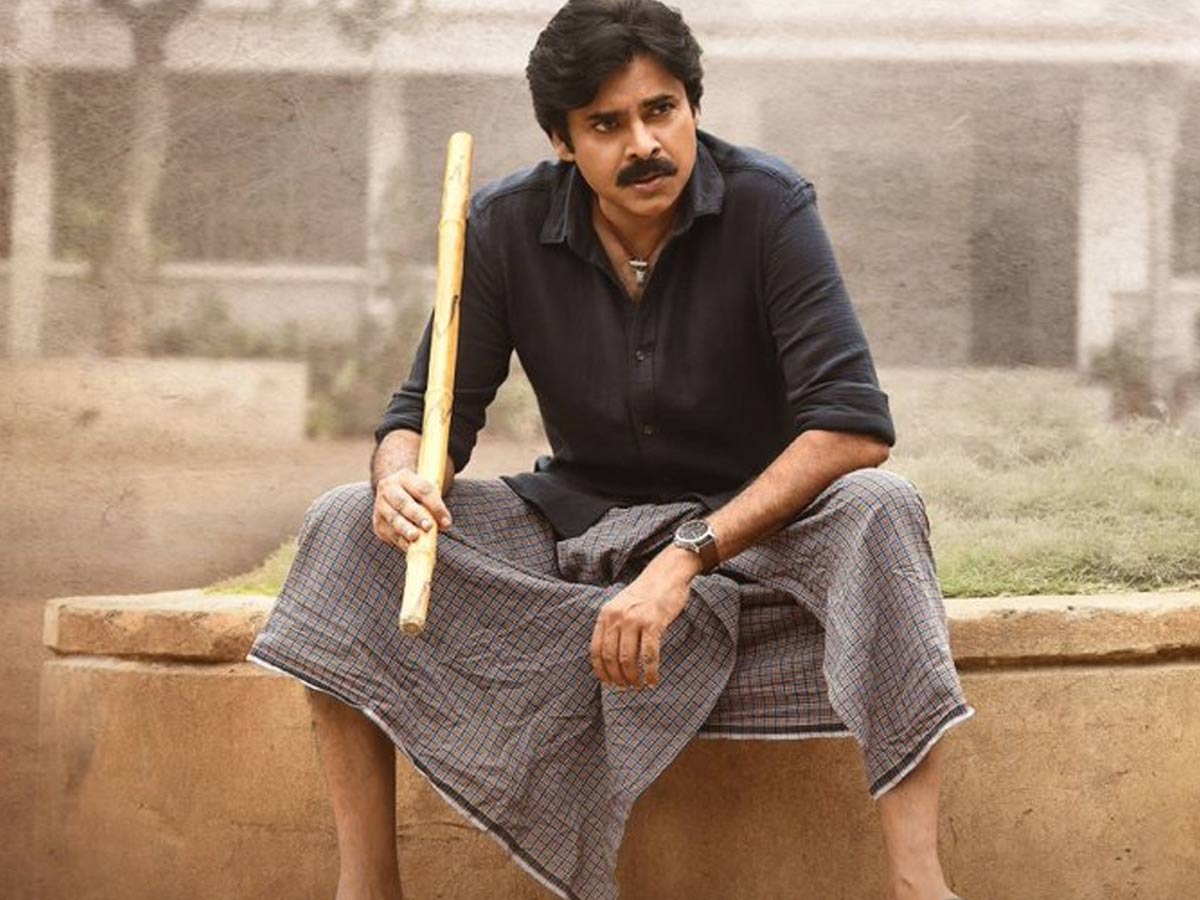 పవన్ ఫ్యాన్స్ కి బ్యాడ్ న్యూస్ .. మళ్లీ భీమ్లా నాయక్ వాయిదా..?