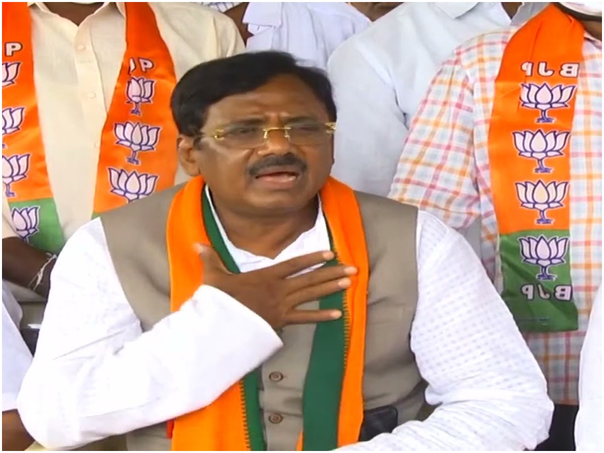 కేసీఆర్‌ ప్రభుత్వం రైతుల్ని మోసం చేస్తోంది.. వివేక్