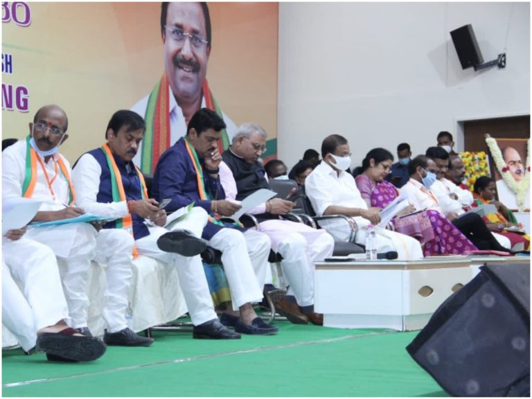 ఏపీలో బూతుపురాణం తప్ప ప్రగతి శూన్యం.. బీజేపీ ఎంపీలు