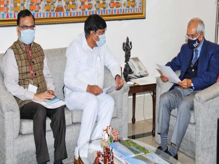 విభజన చట్టం ప్రకారం ఆర్థిక సాయం చేయాలి: బి. వినోద్‌ కుమార్‌