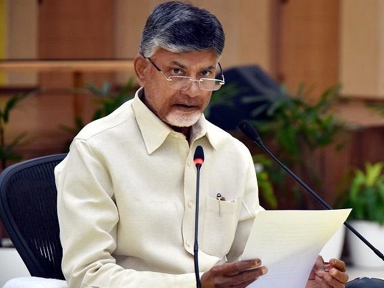 ఇద్దరు టీడీపీ నేతలను సస్పెండ్ చేసిన చంద్రబాబు