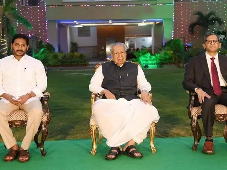 సీజేఐకు గవర్నర్ తేనీటి విందు… హాజరైన సీఎం జగన్