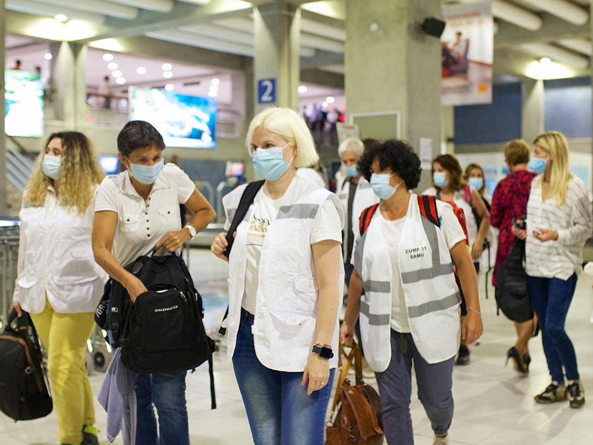 పెరిగిపోతున్న కేసులు.. ఫ్రాన్స్‌లో ‘కోడ్‌ వైట్‌’ అలర్ట్‌..