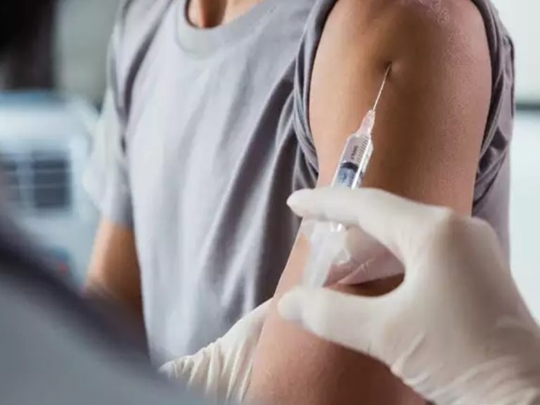 జనవరి 3 నుంచి పిల్లలకు కరోనా వ్యాక్సిన్: మంత్రి హరీష్ రావు