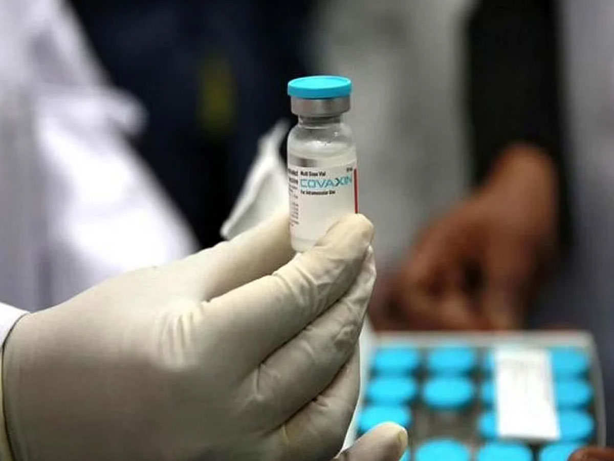 కరోనా కట్టడికి బూస్టర్ డోస్ తప్పదా..?