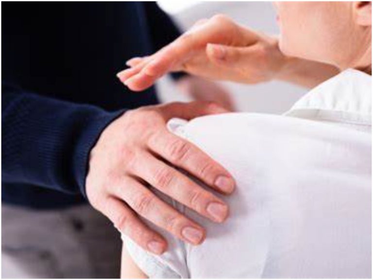 జూబ్లిహిల్స్ లో యువతికి వేధింపులు… అసభ్య ప్రవర్తన