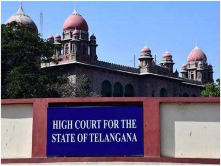 తెలంగాణ సీఎస్ సోమేష్ కుమార్‌కు హైకోర్ట్ జరిమానా