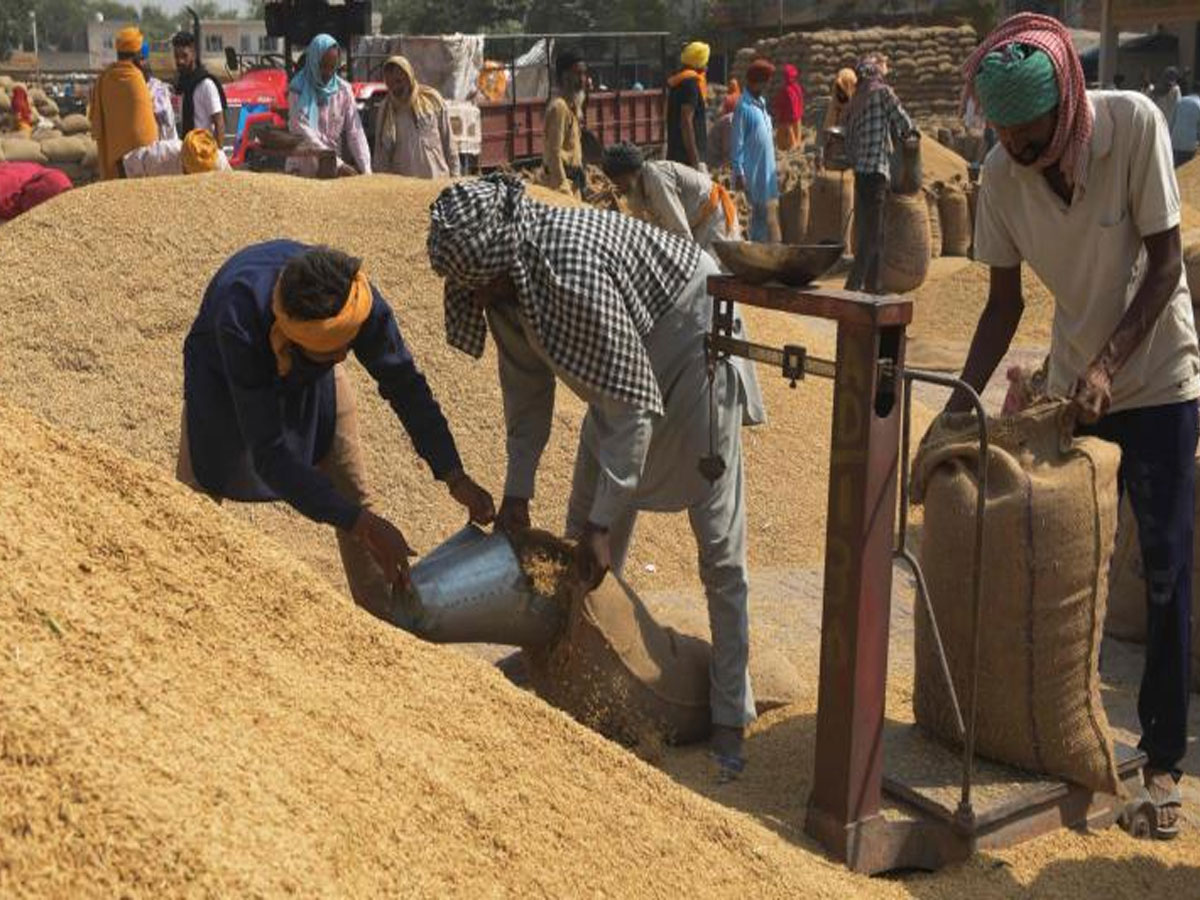 ధాన్యం కొనుగోళ్లలో తెలంగాణ స‌రికొత్త రికార్డు