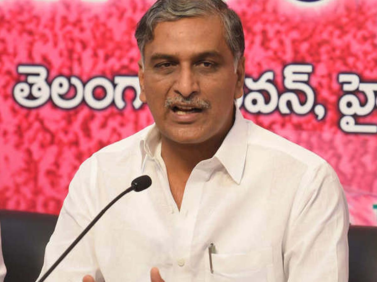 ఎమ్మెల్సీ ఎన్నికల్లో ఓటు వేసిన మంత్రి హరీశ్‌రావు