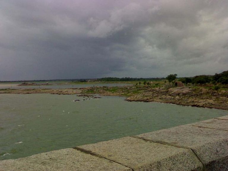 రిజర్వాయర్ల వద్ద భద్రత పెంపు..