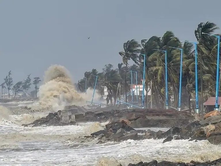 ఏపీకి గుడ్‌న్యూస్.. పూర్తిగా తప్పిన తుపాన్‌ ముప్పు..!