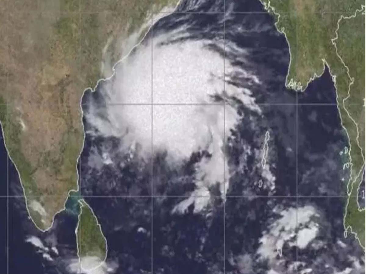 అల్ప పీడనంగా మారిన వాయుగుండం