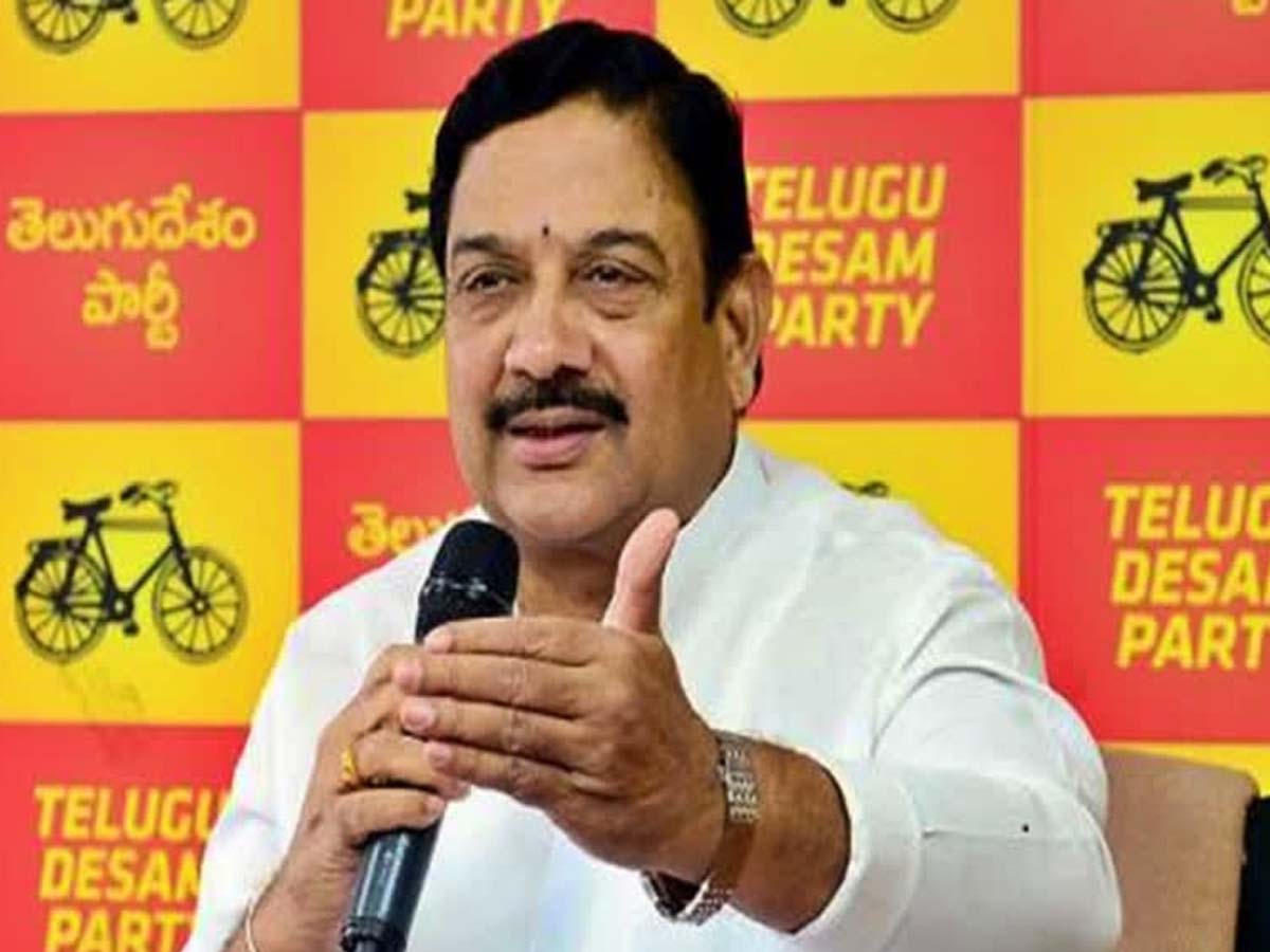 వంగవీటిపై రెక్కీ నిర్వహించడం బాధాకరం: కళా వెంకట్రావు