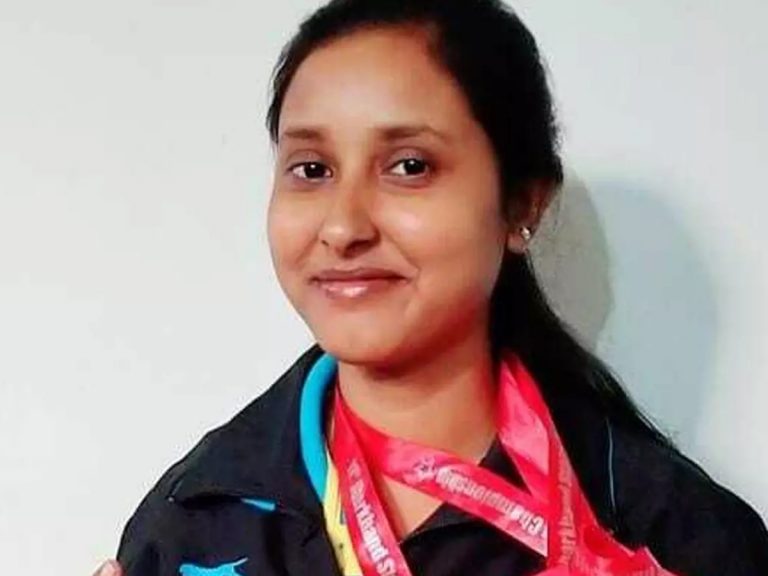 జాతీయ స్థాయి మహిళా షూటర్ అనుమానాస్పద మృతి