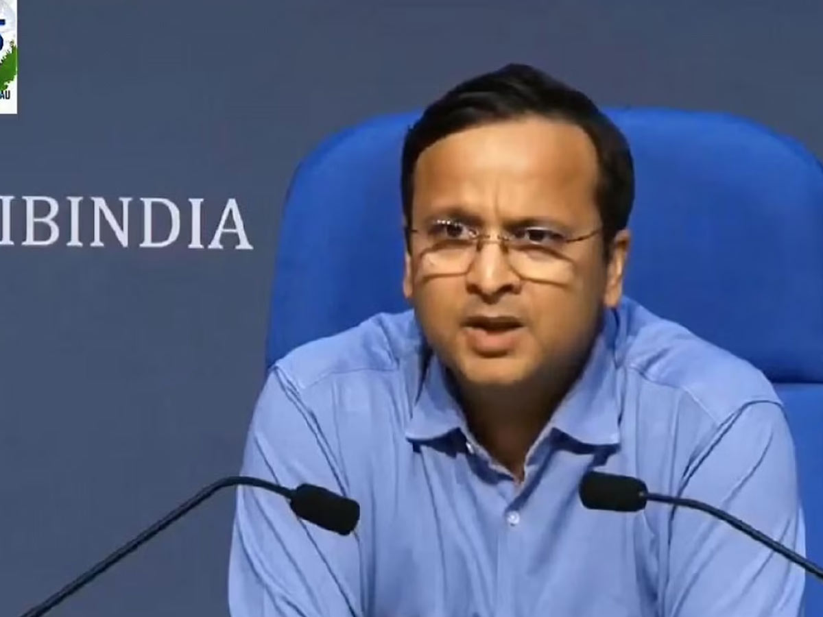 ఒమిక్రాన్‌ సోకినవారి పైమరీ కాంటాక్ట్స్‌ ట్రేస్‌ చేశాం : లవ్‌ అగర్వాల్‌