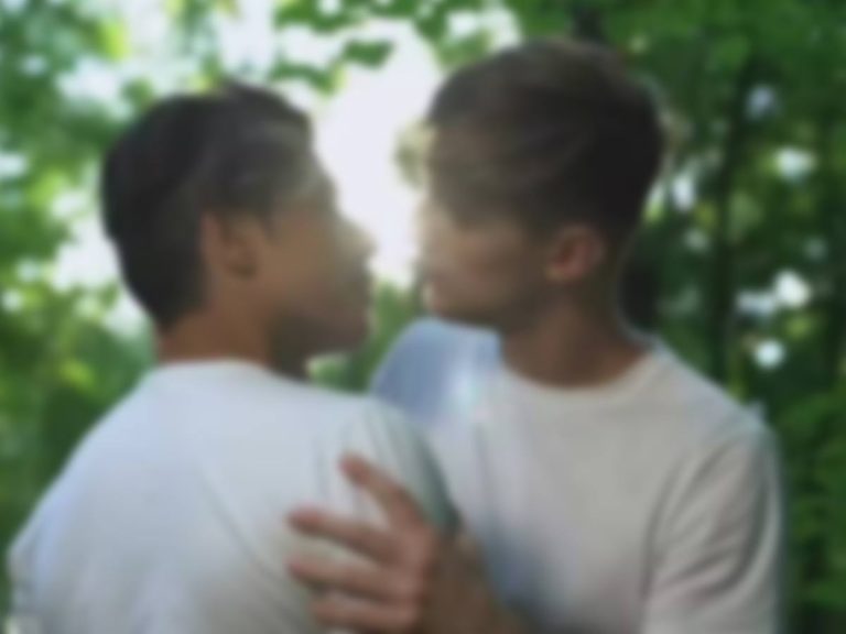 ప్రేమ కోసం అతడు ఆమె అయ్యింది.. కానీ, చివరకు