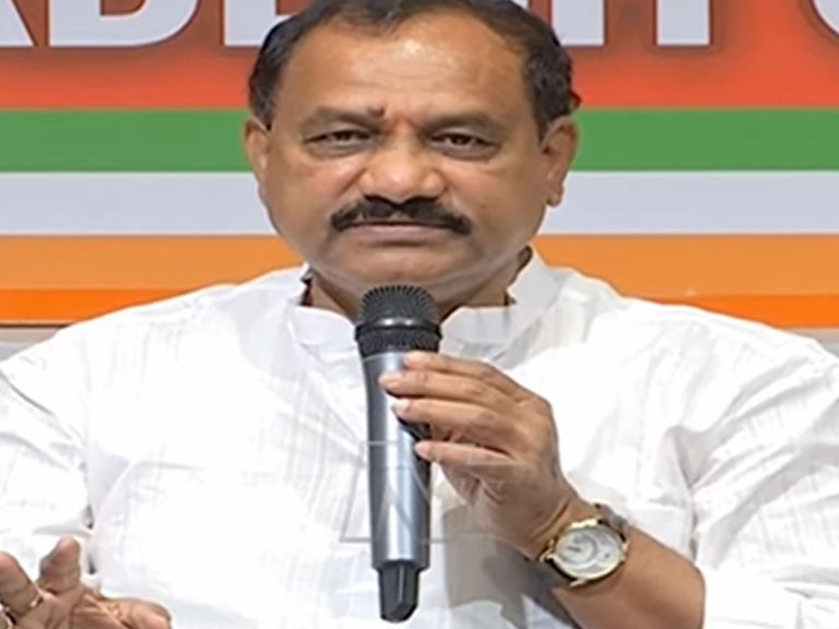 టీఆర్ఎస్ ఓట్లు మాకు వచ్చాయి : మహేష్ కుమార్