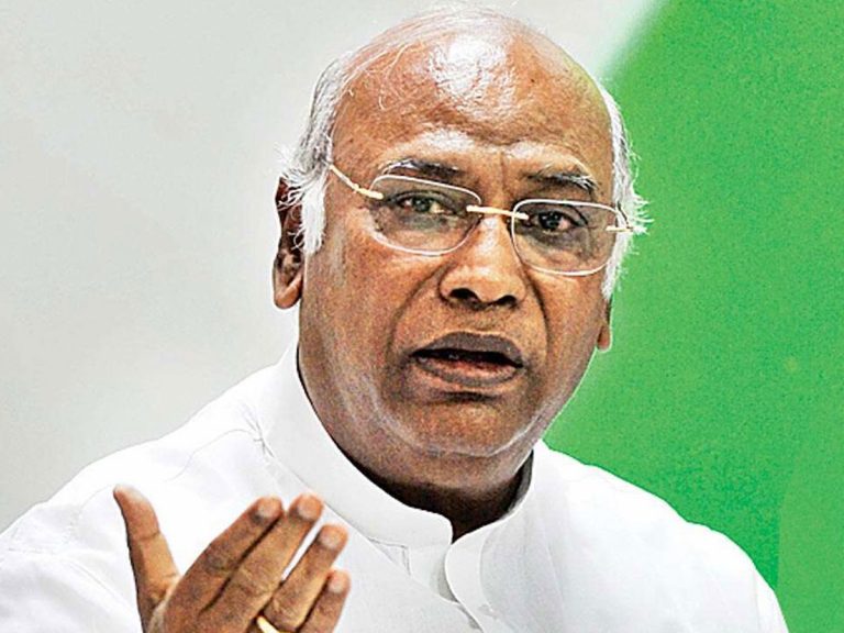 సోనియాగాంధీకి..రోశయ్య అత్యంత ఆప్తుడు  : మల్లికార్జున ఖర్గే