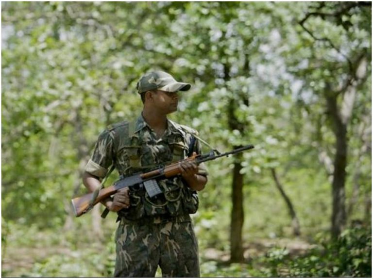 మావోయిస్టుల అలజడి.. మందుపాతర పేలి ఆర్‌ఎస్‌ఐకి గాయాలు