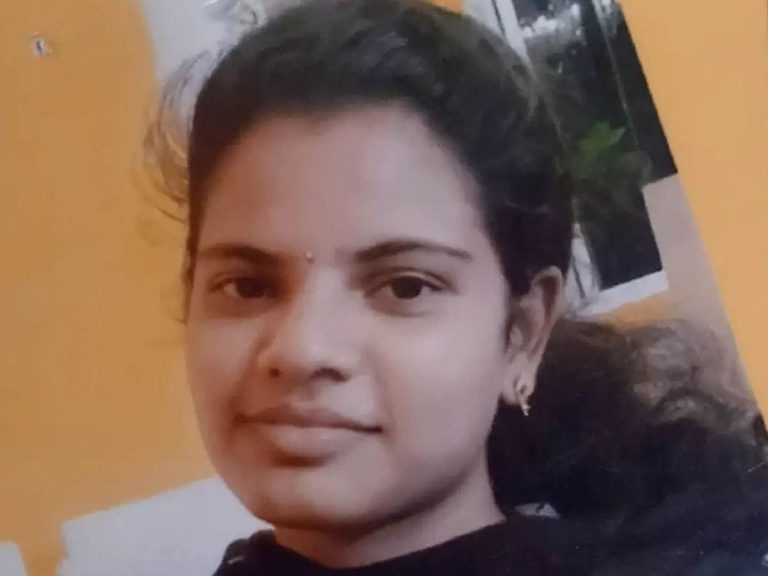 ఇంటి నుంచి బయటకు వెళ్లిన మౌనిక.. ఇంకా రాలేదు