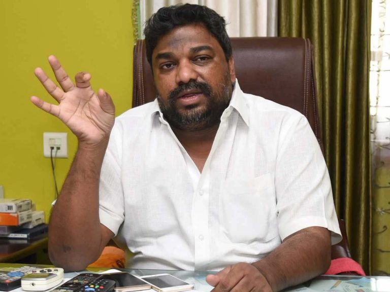 టీఎస్‌లో పెరిగిన టిక్కెట్‌ రేట్లతో చిన్న సినిమాలకు అన్యాయం: నట్టి కుమార్‌