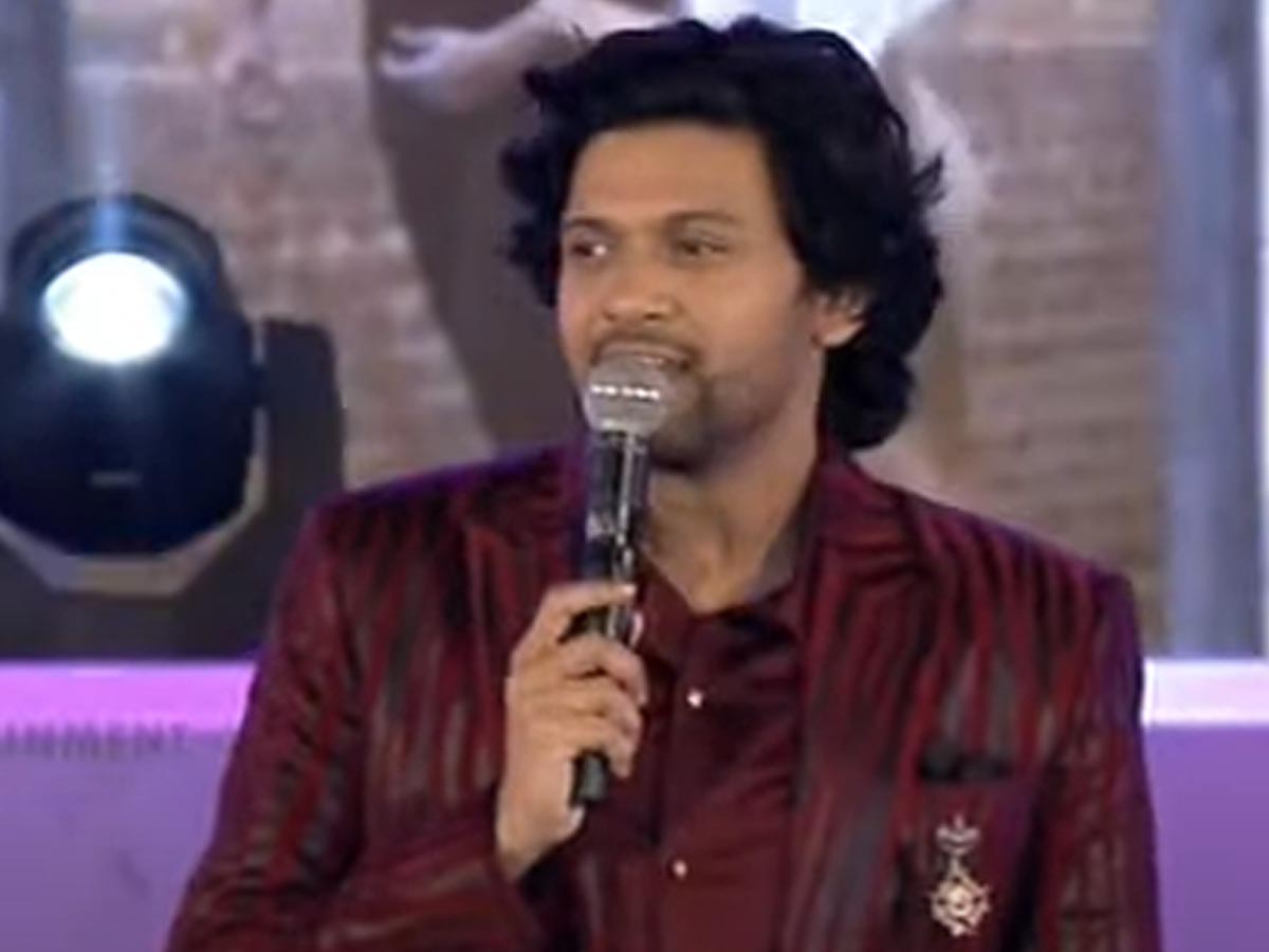 ‘రాధేశ్యామ్’ ఈవెంట్ లో గ్రాండ్ ఎంట్రీ ఇచ్చిన ఏజెంట్ రత్నం..