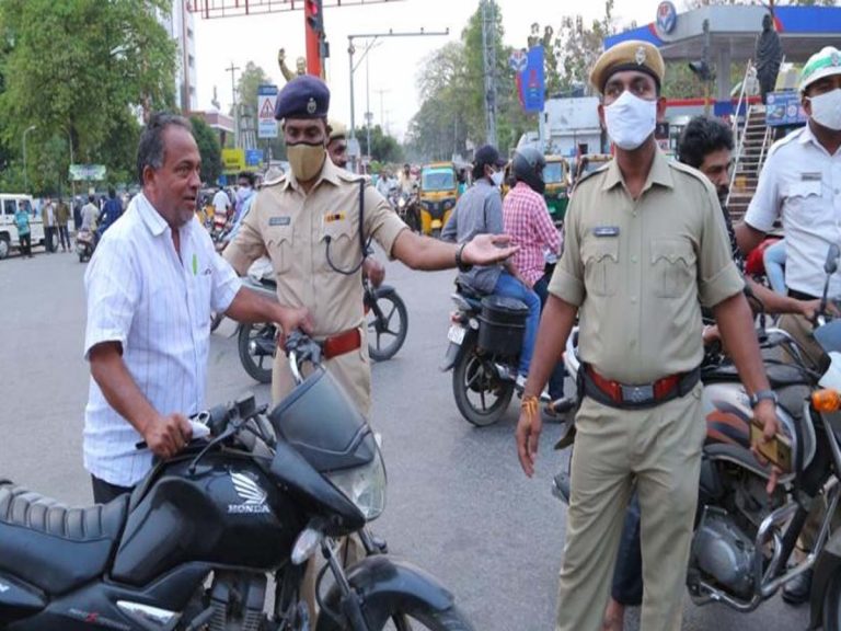 మాస్క్‌ ధరించలేదా..ఇక ఫైన్‌ కట్టాల్సిందే..