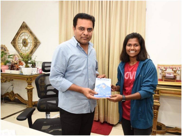 మంత్రి కేటీఆర్ ను కలిసిన మలావత్ పూర్ణ