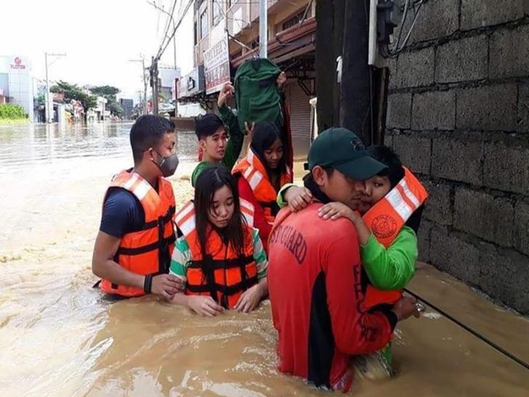 తుఫాన్ బీభత్సానికి 375 మంది బలి