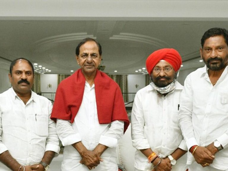 మళ్లీ సొంత గూటికి కరీంనగర్ మాజీ మేయర్