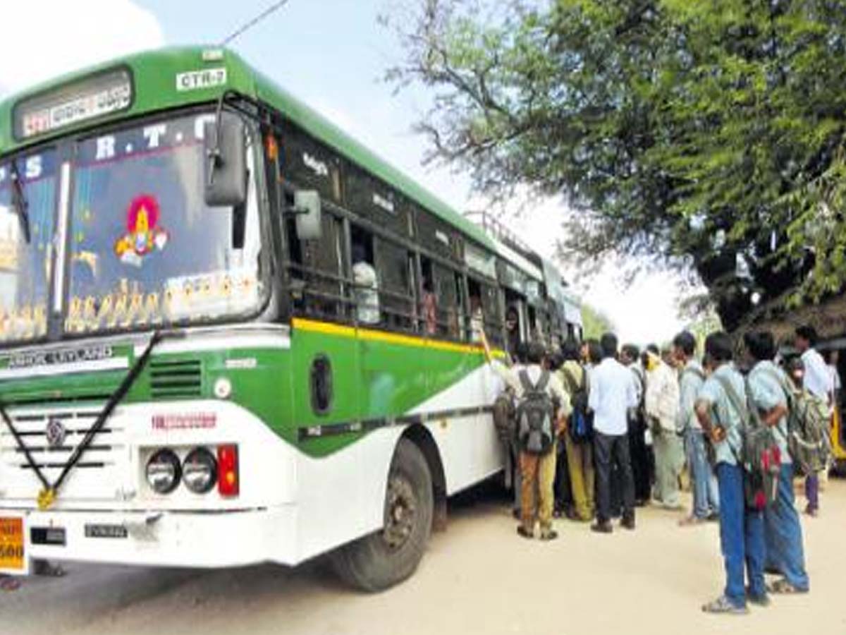 బస్సులకు పసుపు రంగును తొలగించనున్న ఏపీఎస్‌ఆర్టీసీ
