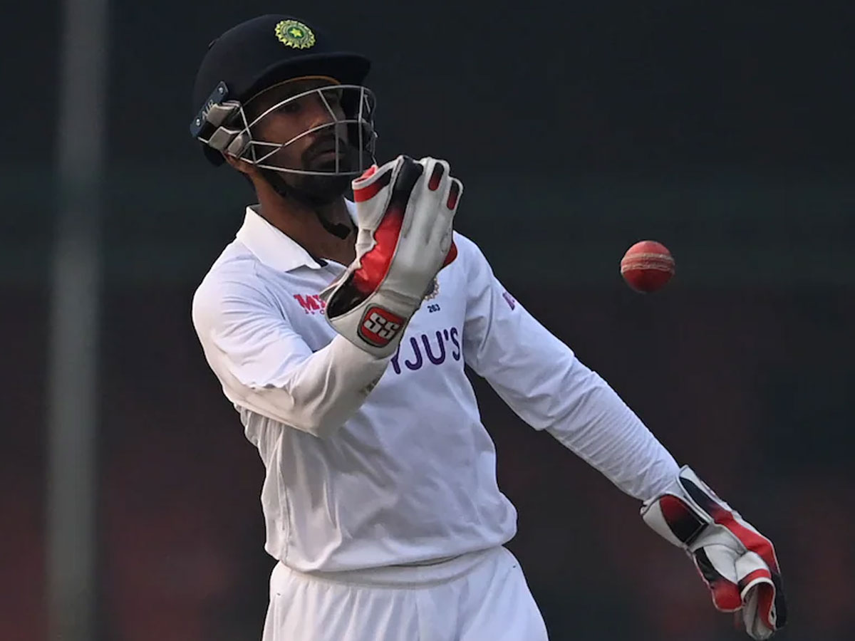 ముంబై టెస్ట్ లో వికెట్ కీపర్ పై కోహ్లీ క్లారిటీ…