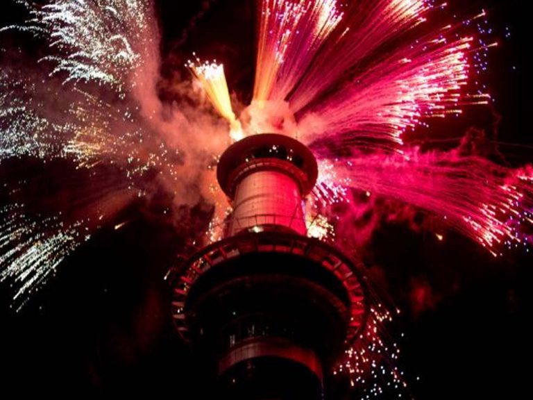 సమోవా దీవిలో న్యూ ఇయర్‌ వేడుకలు