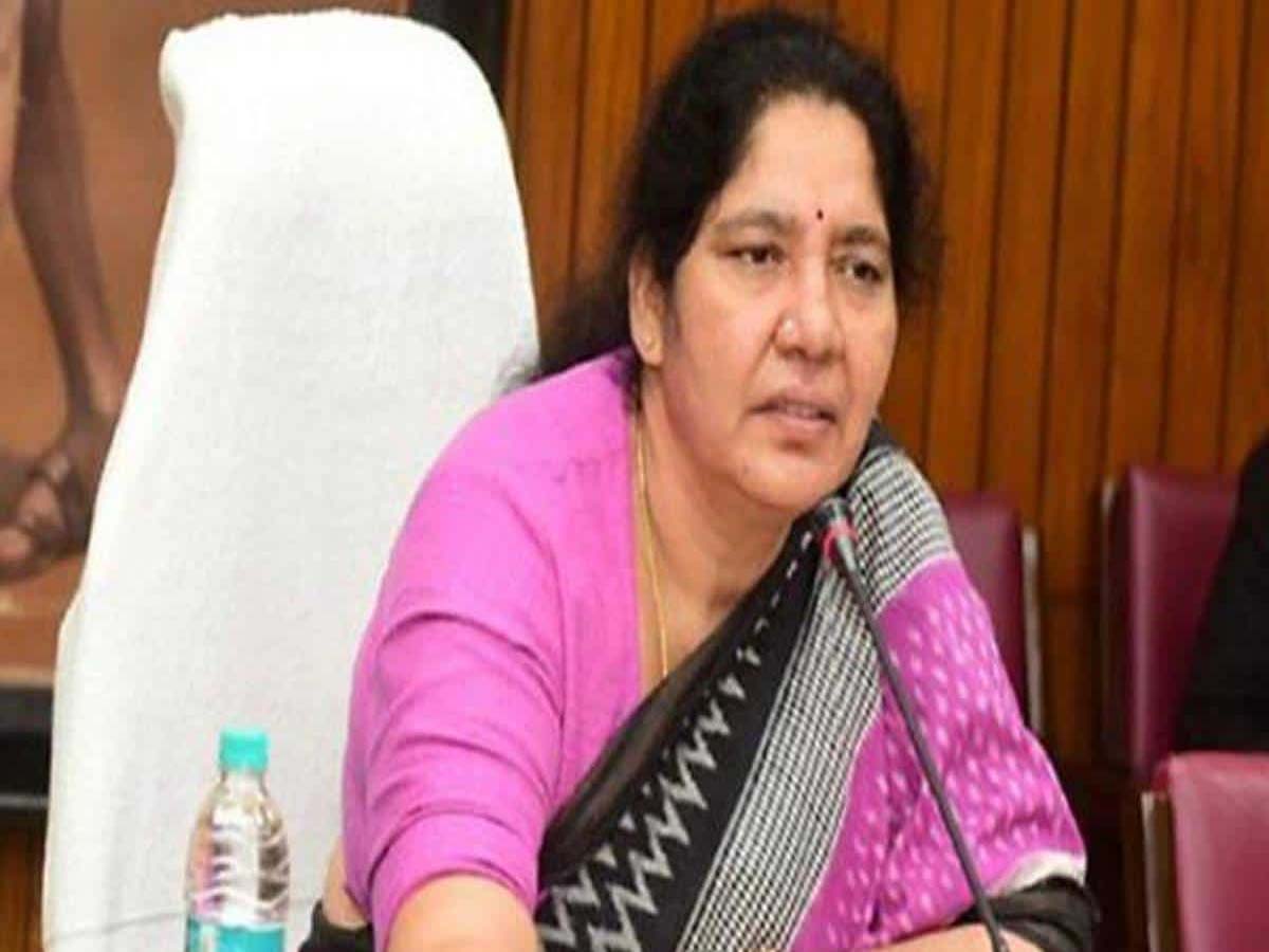 Satyavathi Rathod: బీజేపీ, కాంగ్రెస్ కుమ్మక్కై కవితపై ఈడీ దాడులు..