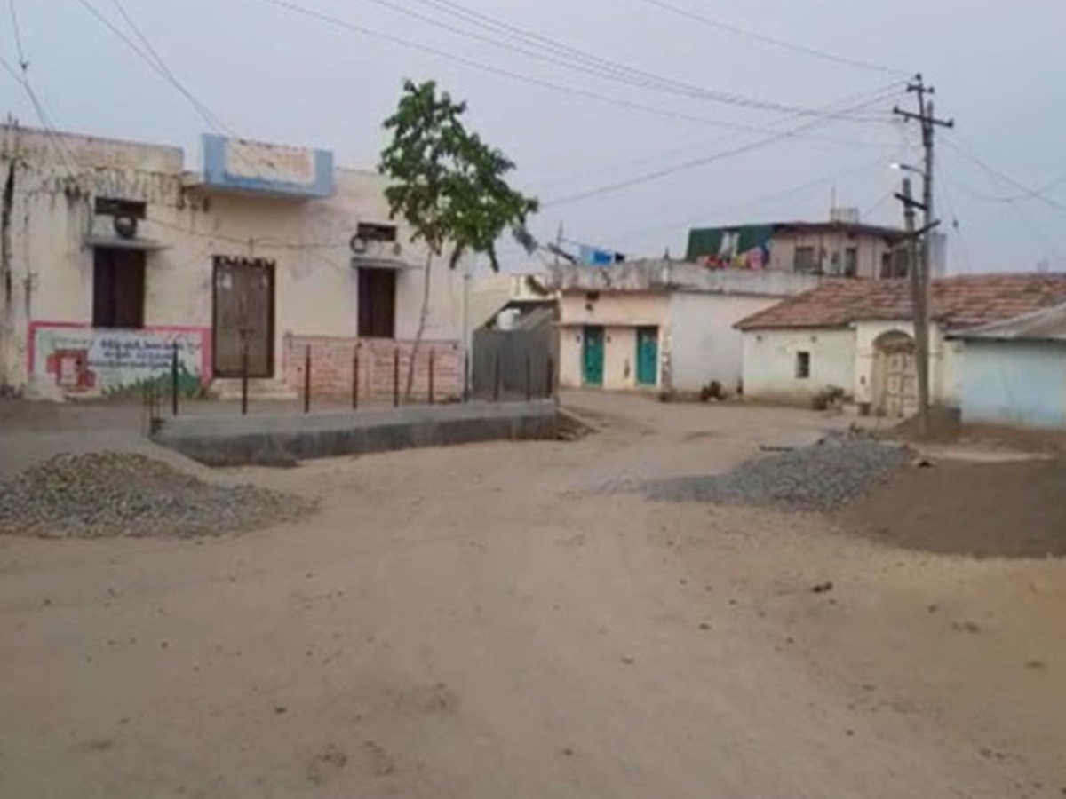 ఒమిక్రాన్ ఎఫెక్ట్… తెలంగాణలో సెల్ఫ్ లాక్‌డౌన్