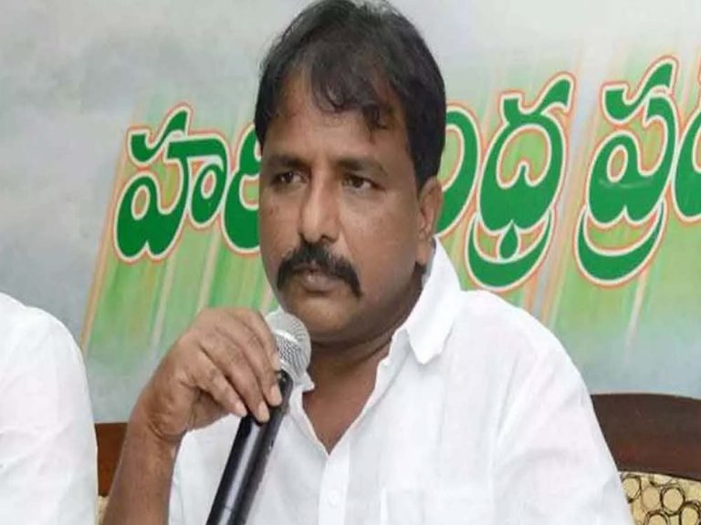 రాహుల్‌ను విమర్శించే స్థాయి పీకేకు లేదు: శైలజానాథ్‌