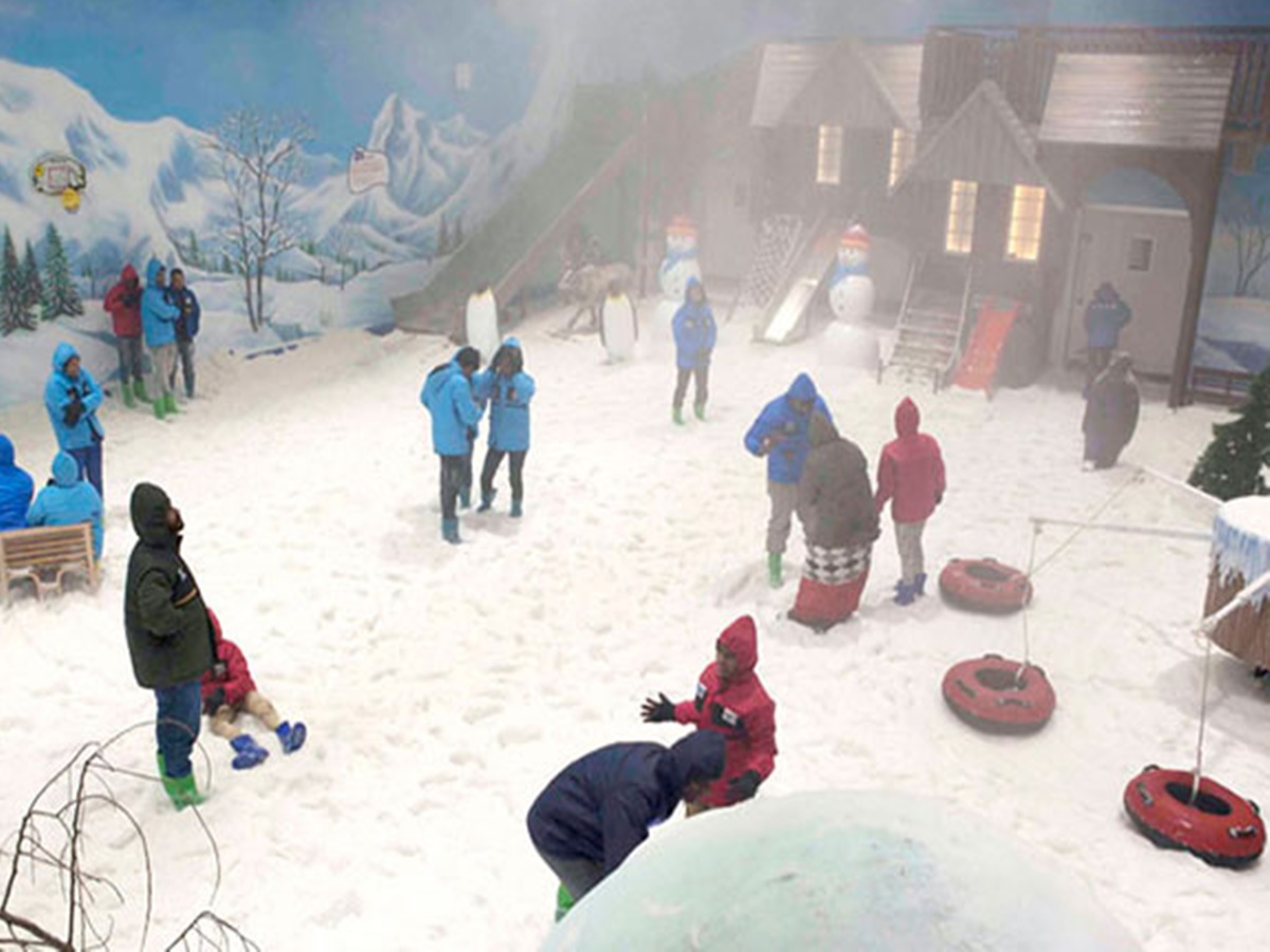 పర్యాటకులకు శుభవార్త… త్వరలో విశాఖలో స్నో పార్కు ఏర్పాటు