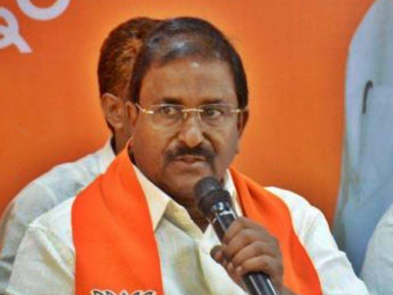 బద్వేల్ ఎన్నికల్లో వైసీపీకి ప్యాంటులు తడిచిపోయాయి : సోము వీర్రాజు