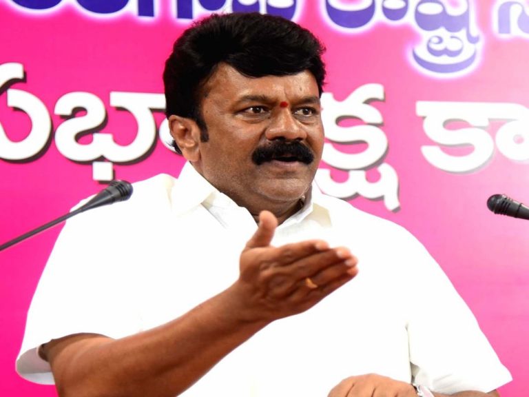 తెలంగాణలో 24 గంటలు ఉచిత కరెంట్‌ ఇస్తున్నాం: తలసాని