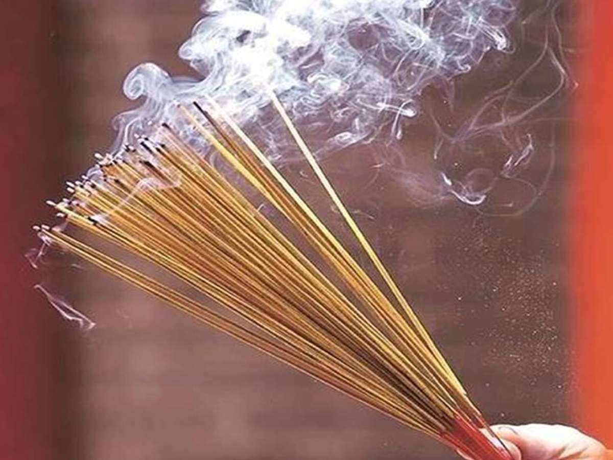 టీటీడీ అగర్‌బత్తీల తయారీపై వివాదం