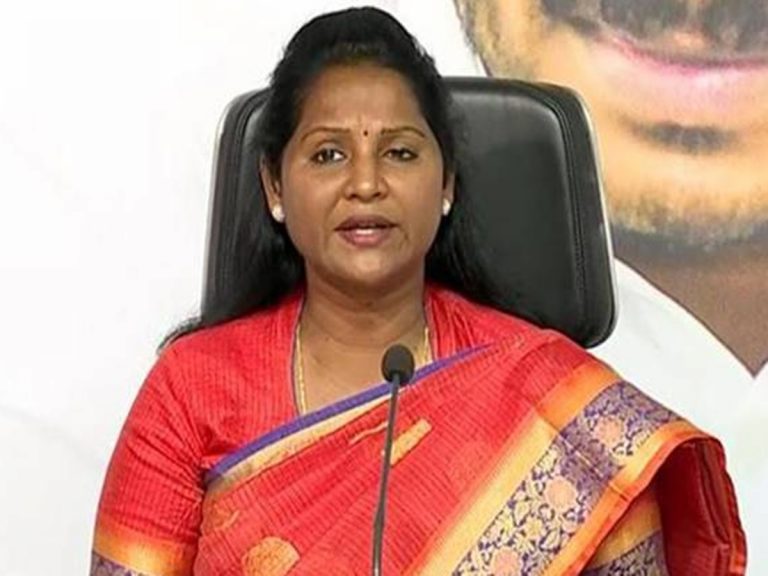 అంబేద్కర్‌ వల్ల మనకు వచ్చిందేమీ లేదు: ఎమ్మెల్యే శ్రీదేవి