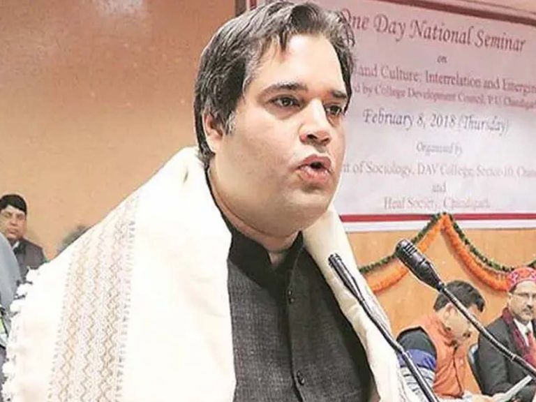 రాత్రి కర్ఫ్యూ.. పగలు ర్యాలీలా..?: వరుణ్‌గాంధీ