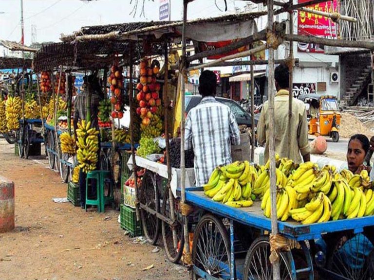 వీధి వ్యాపారులకు ప్రభుత్వం శుభవార్త