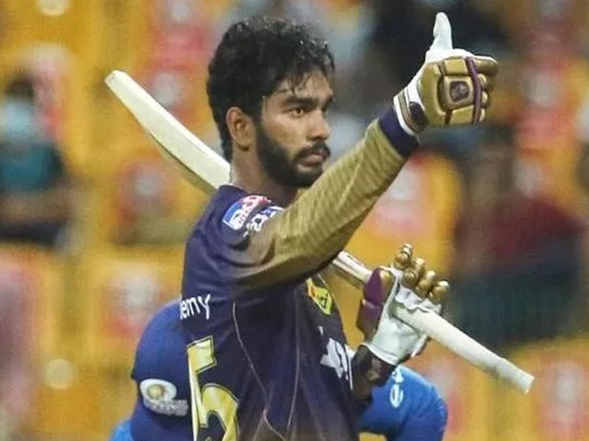 సెంచరీ చేసి తలైవాకు అంకితం ఇచ్చిన టీమిండియా యువ క్రికెటర్