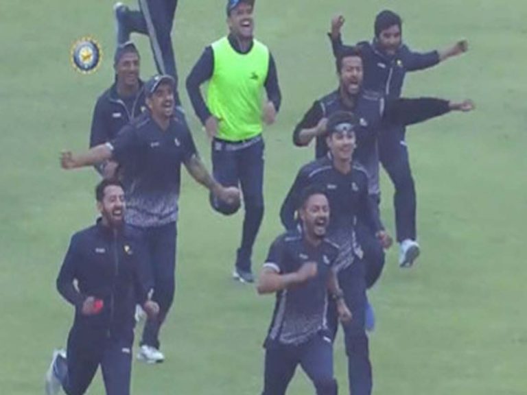 విజయ్ హజారే ట్రోఫీని తొలిసారి ముద్దాడిన హిమాచల్‌ప్రదేశ్