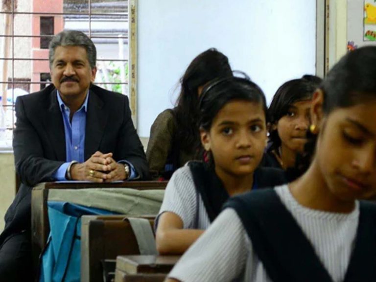 వైర‌ల్‌: ఆనంద్ మ‌హీంద్రా బ్యాక్ బెంచ్ క‌థ‌…